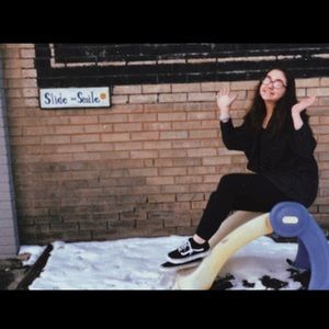 Meet your Posher, Jewel